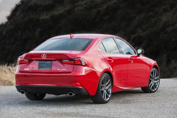 2016 Lexus IS 200t F Sport 03