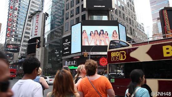SNH48纽约时代广场
