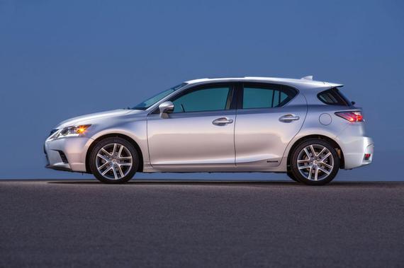 2016 Lexus CT 200h 03