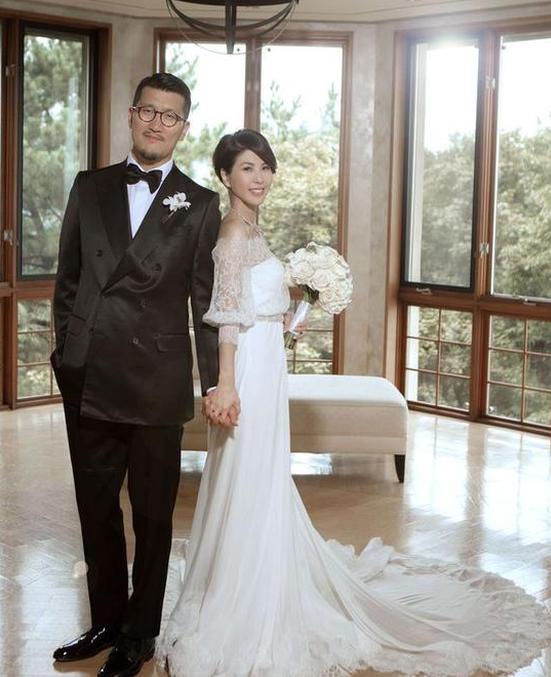 裴勇俊朴秀珍婚礼酒店豪气_手机新浪网