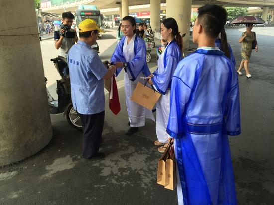 中品堂國醫國藥館“夏日清涼大派送”