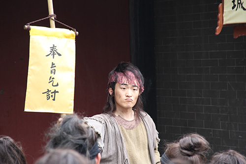 姜寒变身御赐小“叫花”