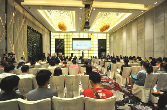 出国留学父母收入证明_上海留学顾问收入(3)