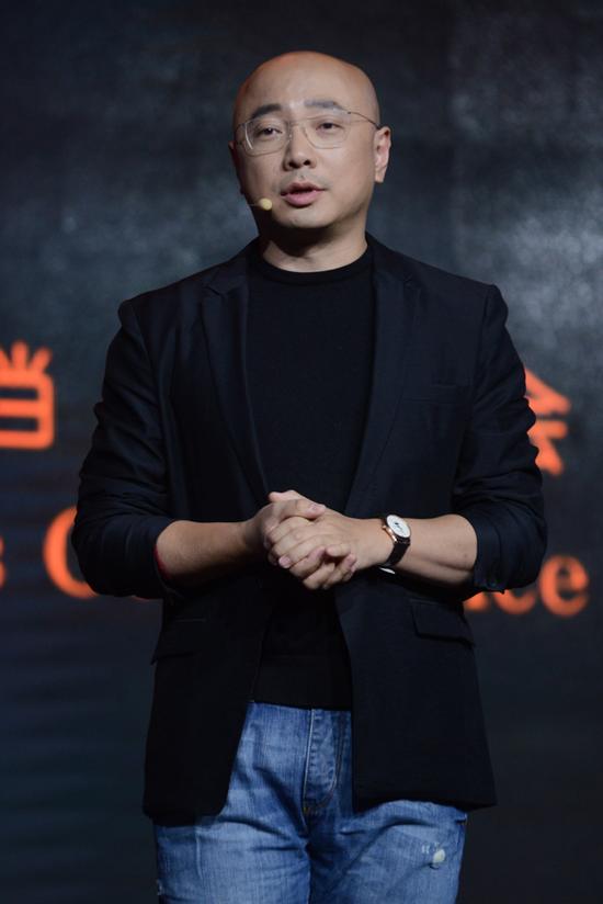 高手过招!江志强徐峥上演"撕"的艺术