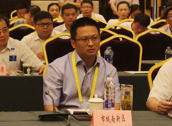 束浩然:城南新区将打造知名生态智慧建设示范