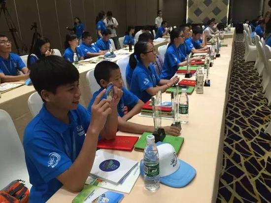... 后,小营员们认真聆听了专家关于核电知识的讲座