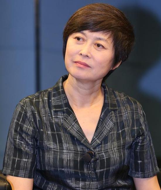 敬一丹称退休后比上班时还忙或考虑创业