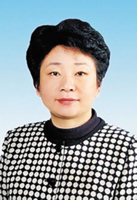 黄莉新资料图