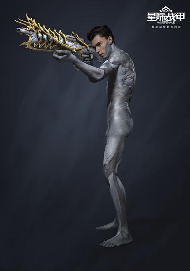 人体彩绘《星际战甲》飞比寻常胴体秀_网络游