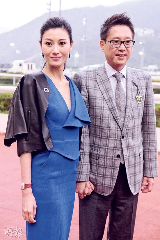 许晋亨公事包被夹 李嘉欣不帮忙反取笑