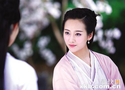 《花千骨》李纯演反派 吊威亚吊到中暑|李纯|花