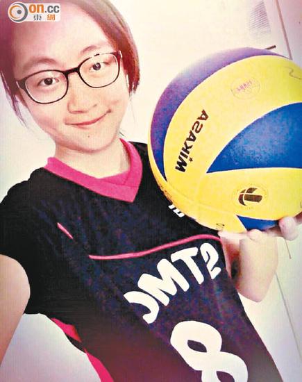 邓丽欣排球队招揽球花 选新人身高最重要|邓丽
