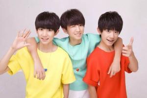 EXO与TFBOYS粉丝从网上大战到长沙电梯!