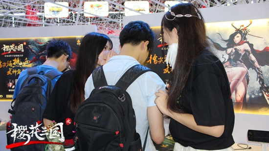 招招销“魂”《樱花三国》美女陪练羡煞旁人