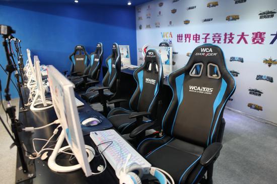 ChinaJoy最美DXRacer电竞椅女郎大赏_网络游戏-官方_新浪游戏_新浪网