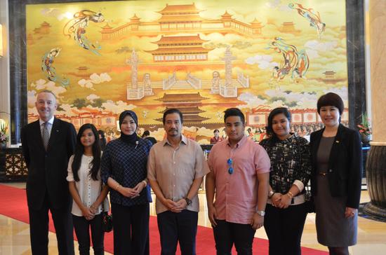 马来西亚国家元首下榻西安万达希尔顿酒店_新浪陕西_新浪网