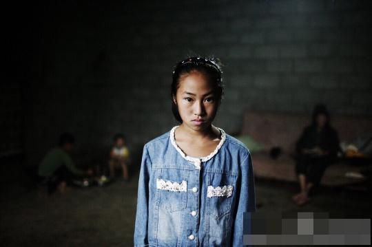 女孩写最悲伤作文 字字泣血诉父母双亡不幸