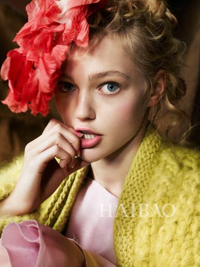 超模萨莎·彼福瓦洛娃 (Sasha Pivovarova)