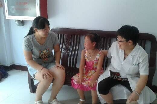 三門峽市崤函小學(xué)教師走訪學(xué)生的假期生活