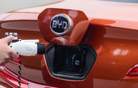 最新高科技油电混合 比亚迪汉配置曝光