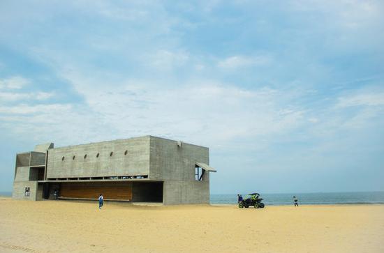 带一本书去海边 或者去最孤独的图书馆|孤独图