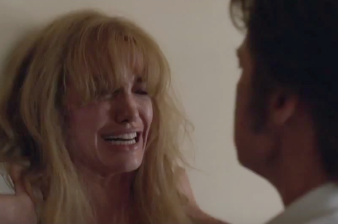 朱莉新片惨遭皮特家暴