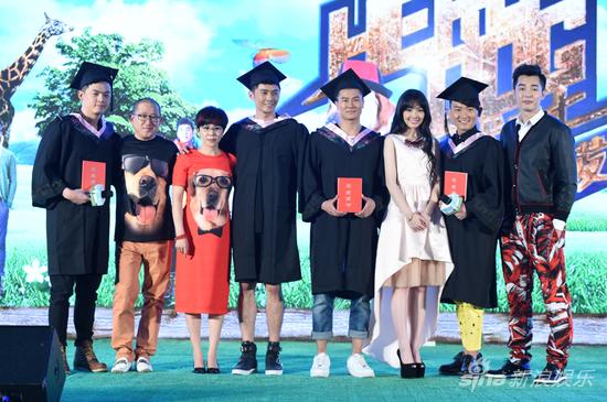 『神犬』郭碧婷爱狗胜男友 金世佳亲香猪 - 娱