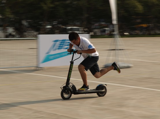 e代驾大车手总决赛落幕