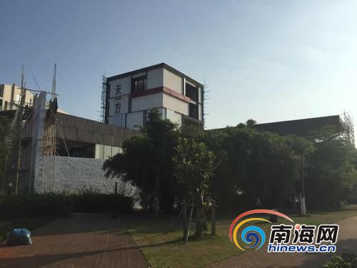 海口占地2亩、建筑面积2100平方米,总价1.38亿元的顶级豪宅。南国都市报记者党朝峰摄