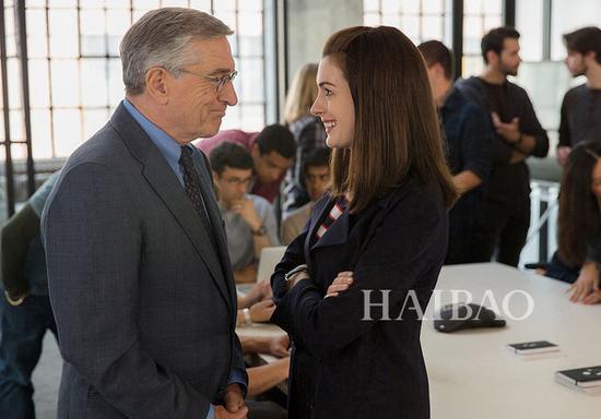 安妮·海瑟薇 (Anne Hathaway) 新片《实习生》(The Intern) 剧照