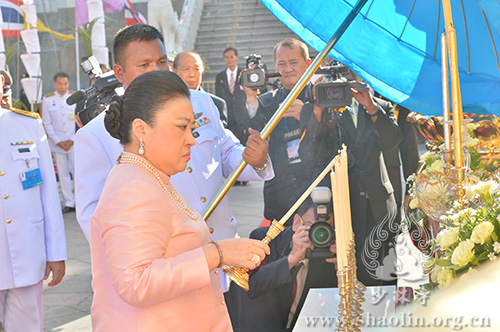 泰国颂莎瓦丽王妃出席天津北少林寺佛像迎请法会