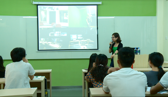 新东方区庄留学中心开业 留学白皮书解析中国