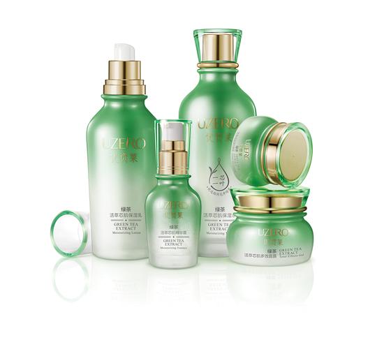 优资莱绿茶活萃芯肌系列闪耀上市 与大S携手点