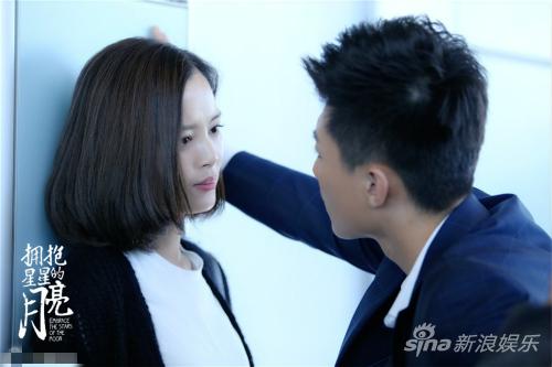 编剧苏晓苑创作,辛芷蕾,唐曾,代旭主演的青春励志剧《拥抱星星的月亮
