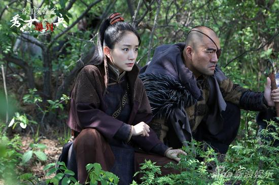 李倩与众人欲突围