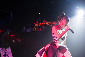 吴莫愁90后力量音乐计划盛典上海落幕