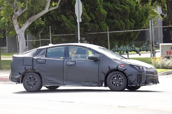 Next Toyota Prius spy 10