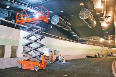 商鼎路下穿隧道內的高端通風設備