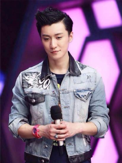 乔任梁用词不妥引争议 娱评没文化还是少说话