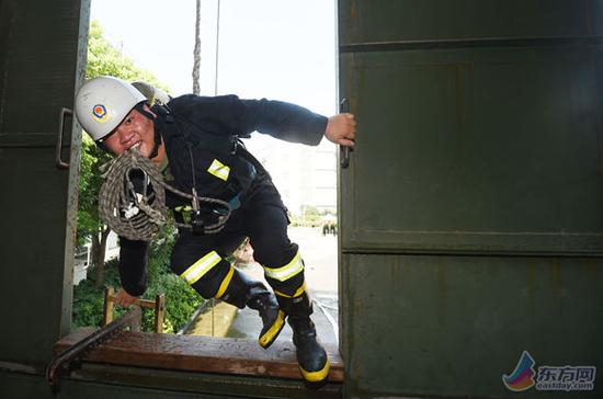 申城专职消防员讲述心声:退伍三年后选择重返