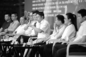 据介绍，国家大剧院策划的京剧交响音乐会将请老中青三代梨园人组成演出阵容。