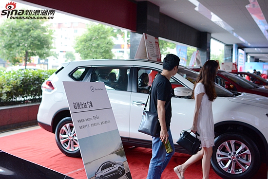 新浪湖南欢乐购车季玩出社区新花样 _长沙汽车