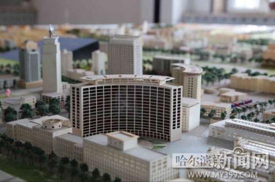 18日,第九届全国网络媒体龙江行来到位于哈尔滨南城的哈南工业新城。