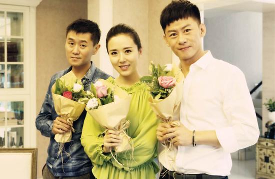 颜丹晨与戏里外好友度七夕夜