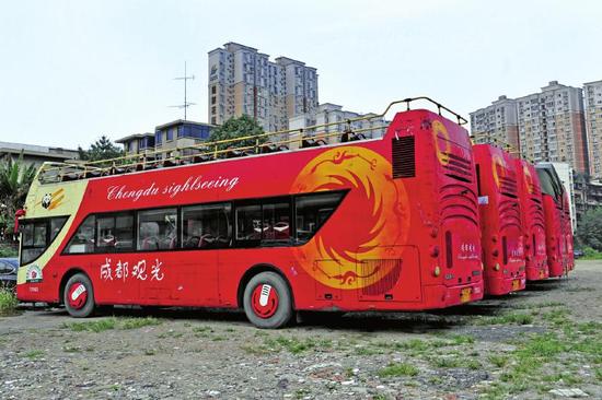 成都双层敞篷公交待业多年 9月底正式报废