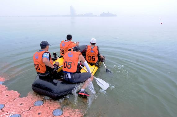 百里沂河水上运动挑战赛往届精彩瞬间。