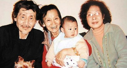 琼瑶名导董今狐病逝 曾一夫两妻长达45年|琼瑶