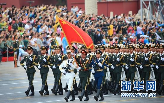 这是参加演练的三军仪仗队（8月23日摄）。新华社记者 李刚 摄