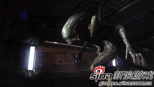 本来斯佩斯是一个繁荣的星际探索中心,但是这一异形卵被带到飞船上