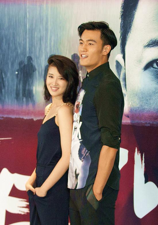 《烈日灼心》首映 吴旭东助阵红毯显帅气 |吴旭